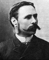 Ludovic Trarieux, b�tonnier du barreau de Bordeaux, � l'�ge de 37 ans, sera le fondateur de la Ligue des Droits de l'Homme en 1898